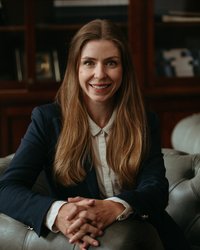 Porträtfoto von Lisa Baetz