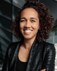 Porträtfoto von Nicole Buettner