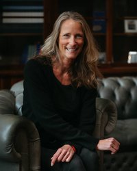 Porträtfoto von Iris Leissner