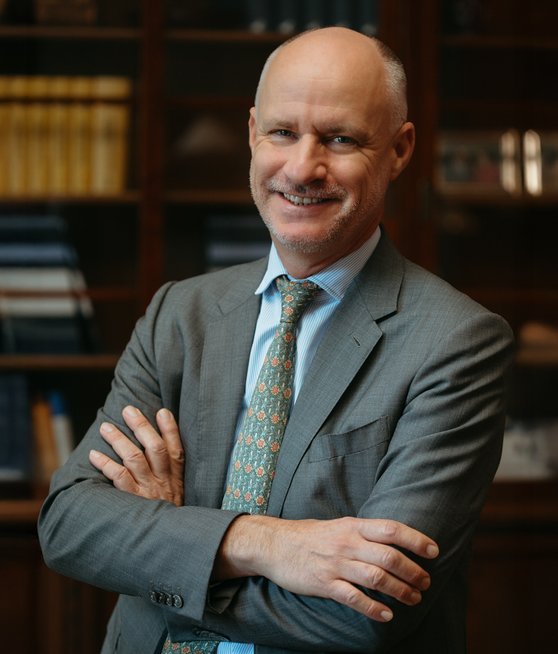 Portrait photo of Professor Michael Nietsch