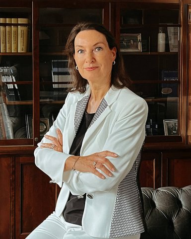 Porträtfoto von Professorin Dr. Diane Robers