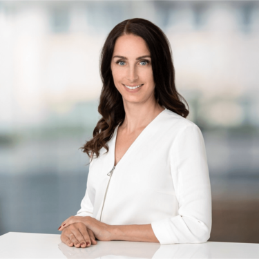 Porträtfoto von Julia Kroenung