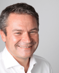 Porträtfoto von Eberhardt Scheuer